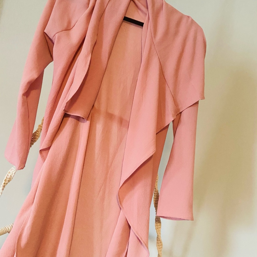 A very cute ov r a dress jacket 🧥